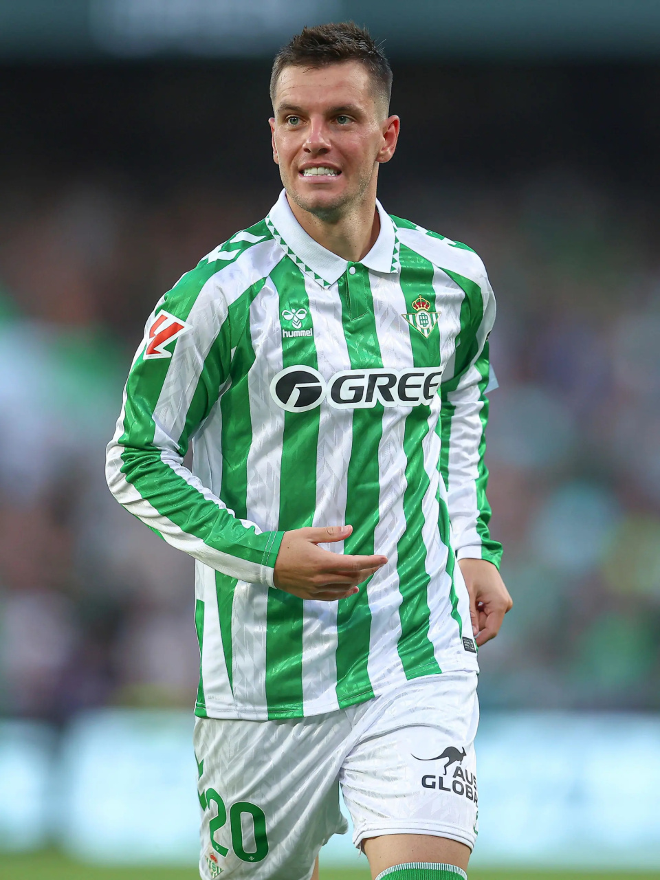 两支球队是 两支球队是