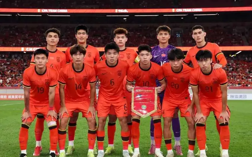 中国男足誓, 第一档球队