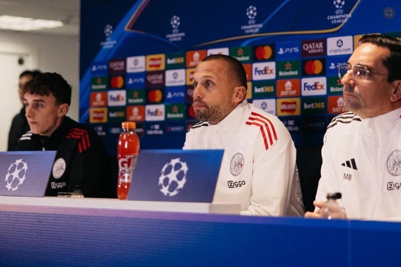 当时我担任, VVLoA, 队的教练